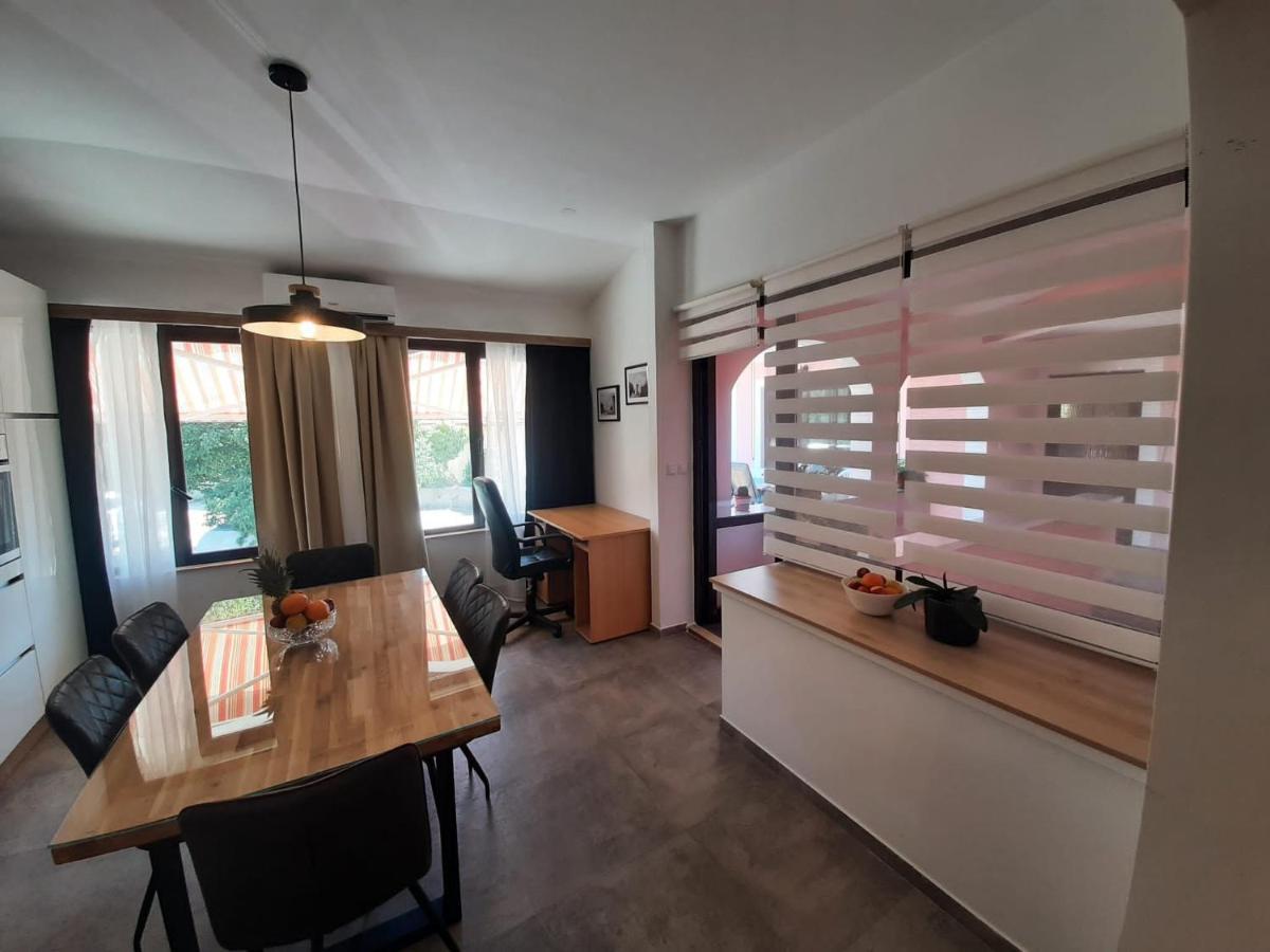 Apartment Gea Zara Esterno foto