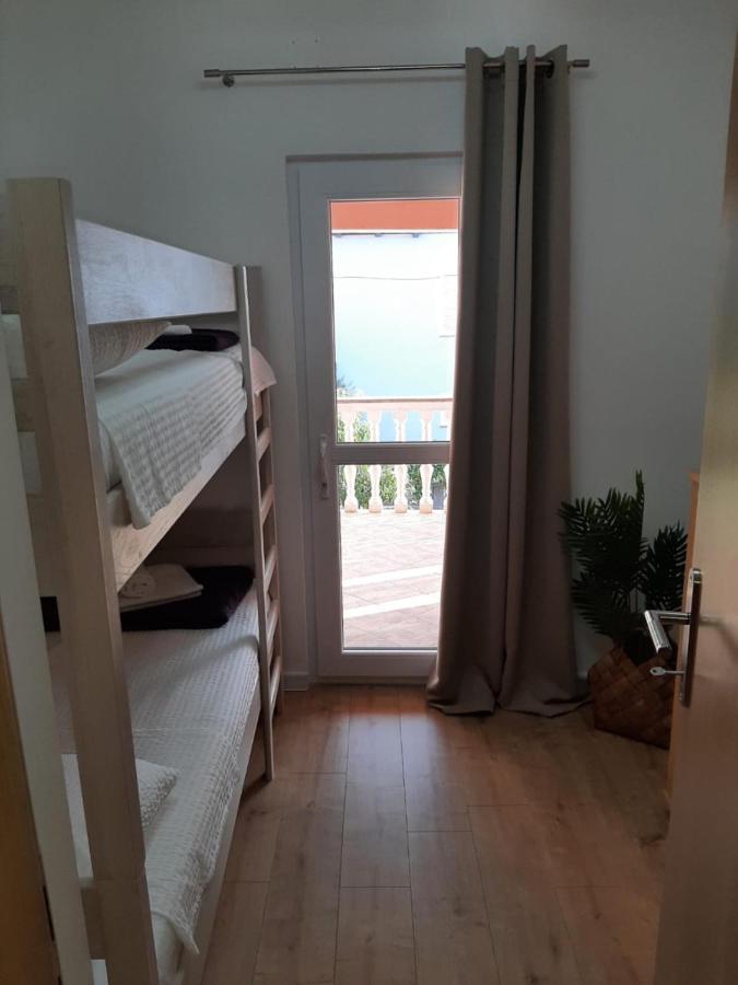 Apartment Gea Zara Esterno foto