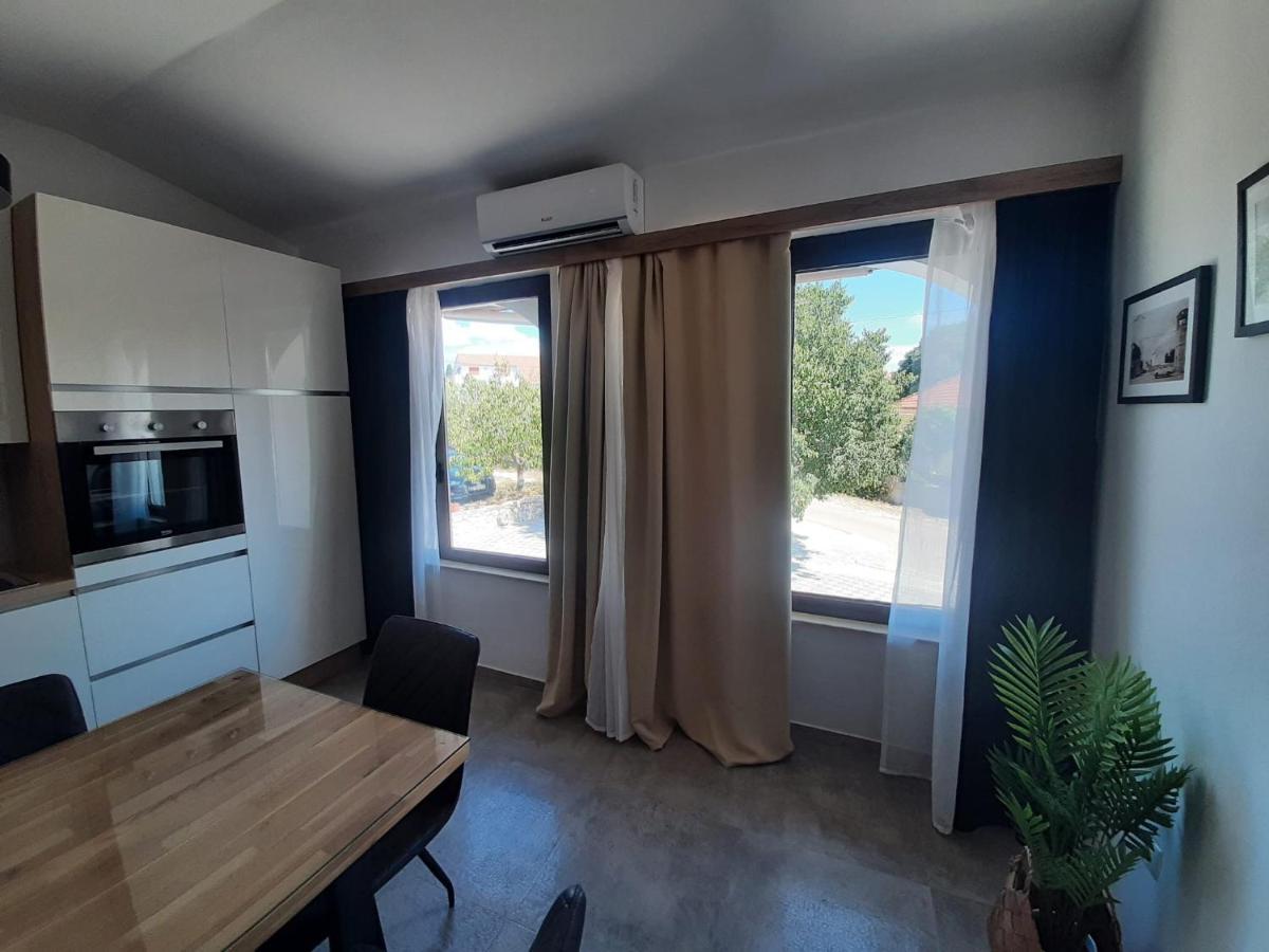 Apartment Gea Zara Esterno foto