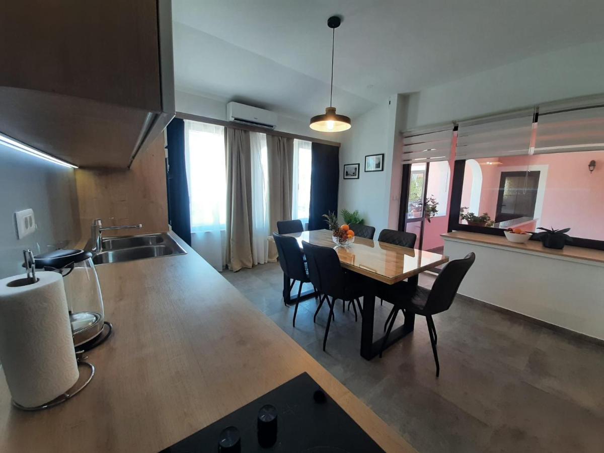 Apartment Gea Zara Esterno foto