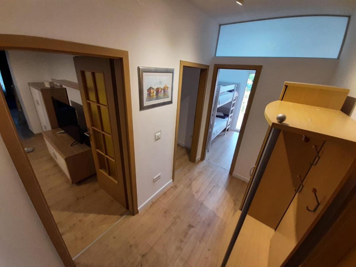 Apartment Gea Zara Esterno foto
