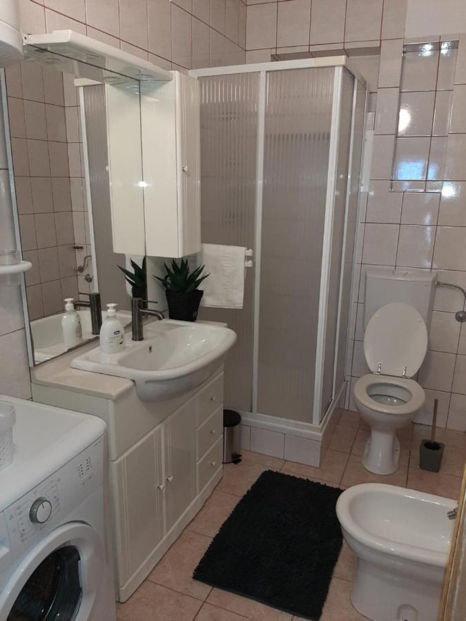 Apartment Gea Zara Esterno foto