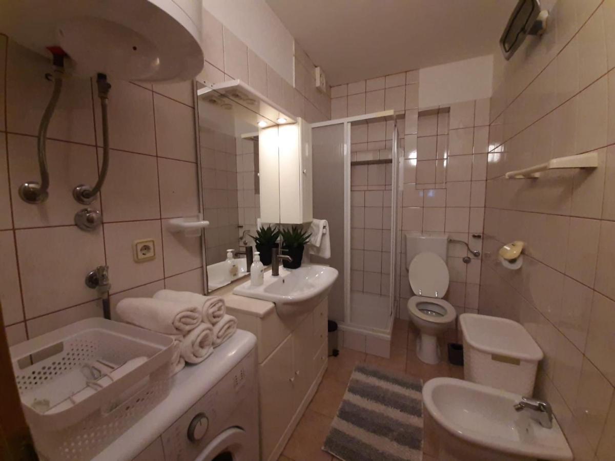 Apartment Gea Zara Esterno foto